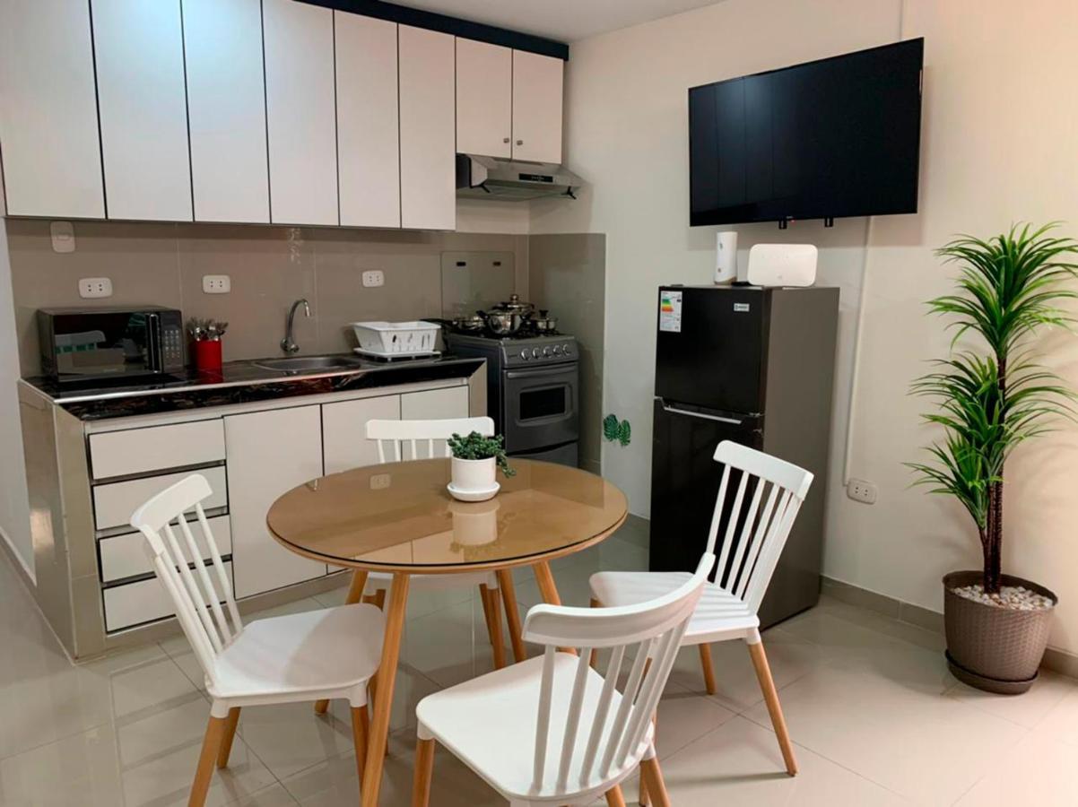 Acogedor Departamento Amoblado En San Miguel, Primer Piso, Wifi. Lima Luaran gambar
