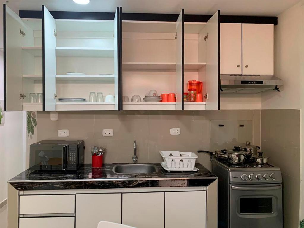 Acogedor Departamento Amoblado En San Miguel, Primer Piso, Wifi. Lima Luaran gambar